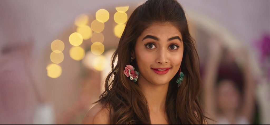 Pooja Hegde in Ala Vaikunthapurramuloo (2020)-cinemabaaz.xyz